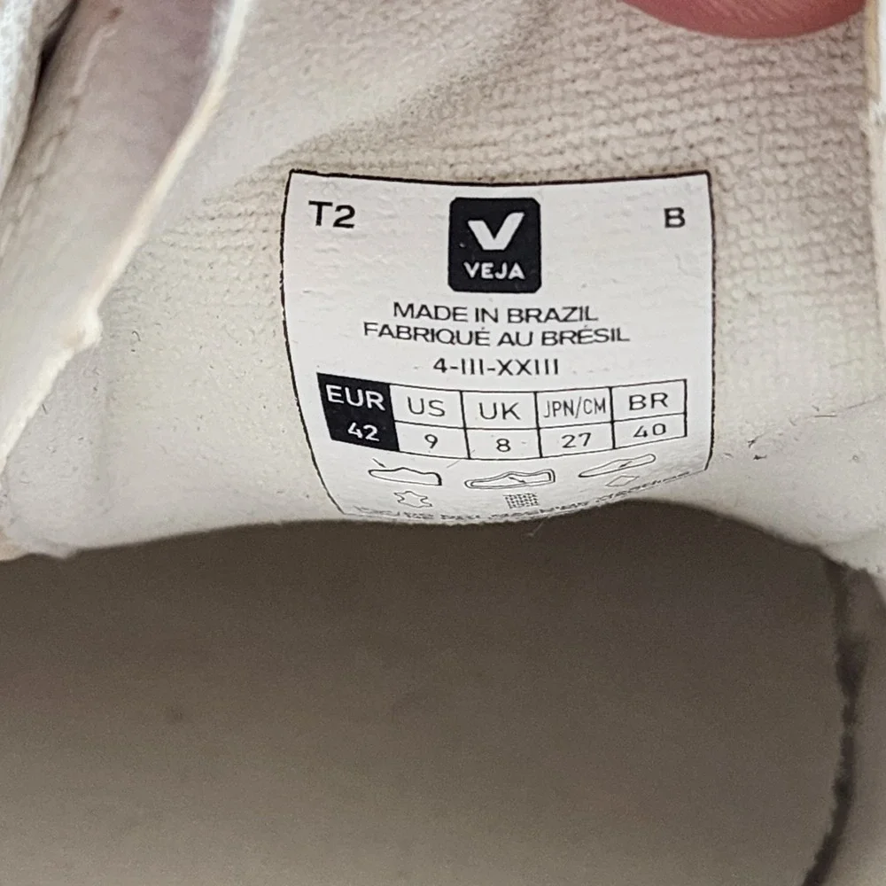 Veja Campo Chromefree Leather Sneaker - Extra White/Blue Size US Men's 9 Wmns 11